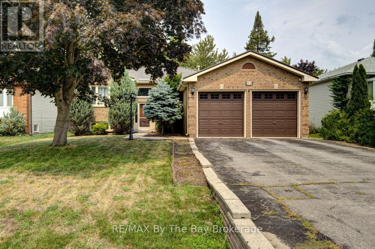 52 Caribou Trail, Wasaga Beach, ON, L9Z 1H4