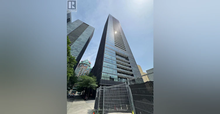 313-101 Charles Street E, Toronto, ON, M4Y 0A9