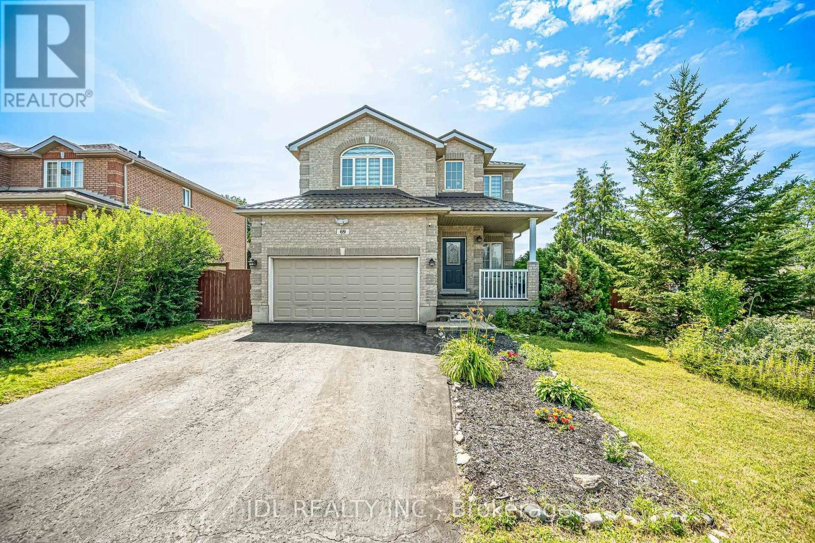 69 Summerset Drive, Barrie, ON, L4N 0B1