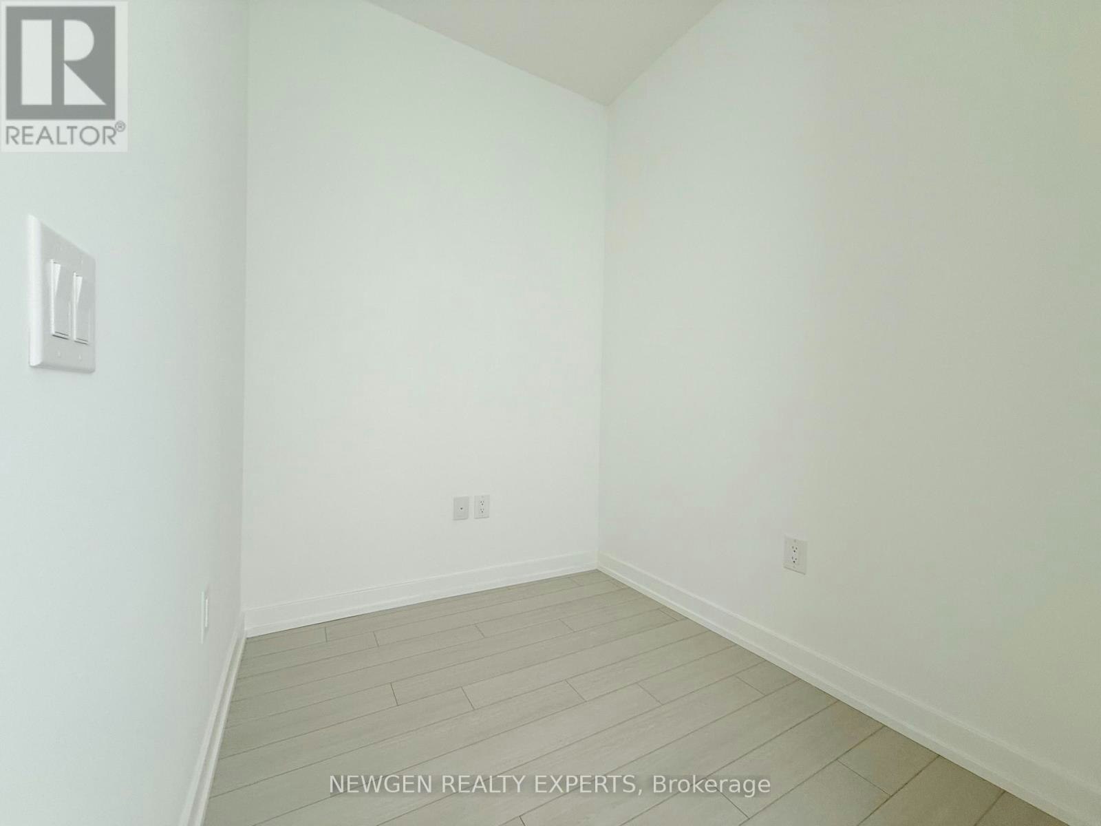 707-4010 Eglinton Avenue W, Toronto, ON, M9A 0G5 - 24