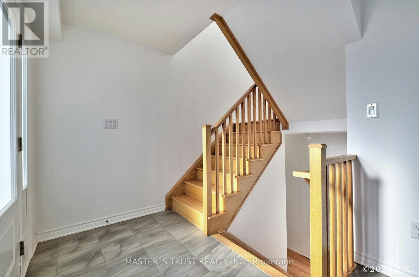 2501 Littlefield Crescent, Oakville, ON, L6M 5L9 - 3