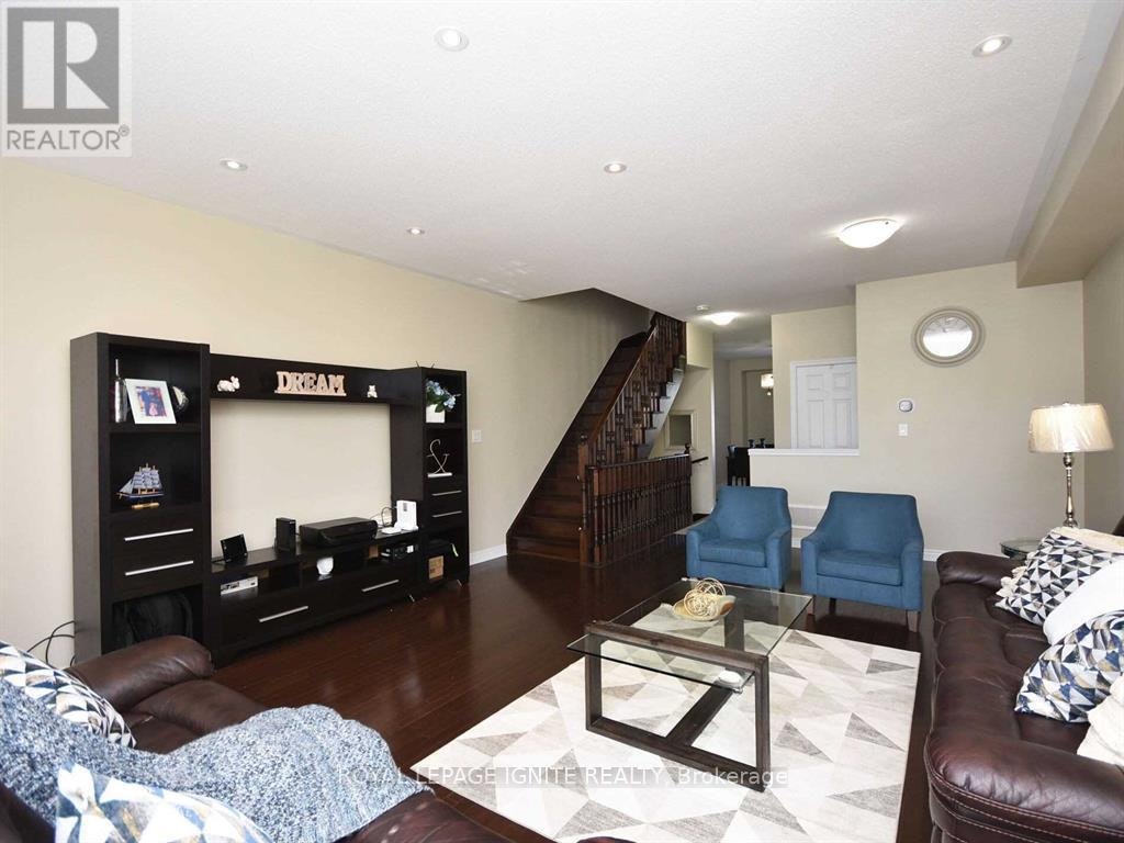 40 Cedar Lake Crescent, Brampton, ON, L6Y 0P9 - 10