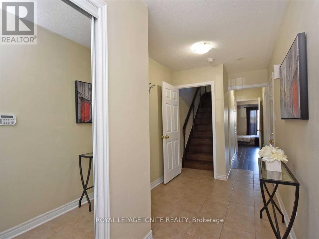 40 Cedar Lake Crescent, Brampton, ON, L6Y 0P9 - 4