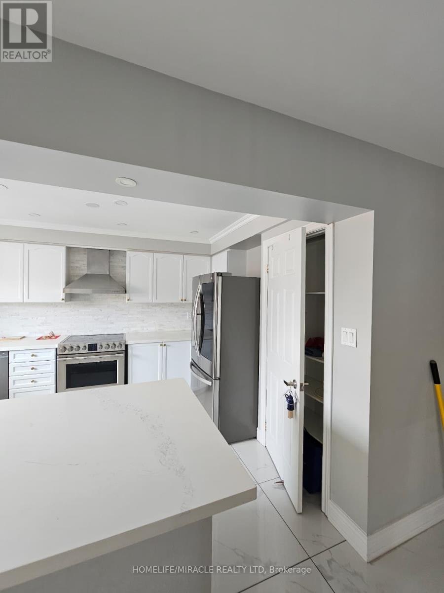 20 Summer Mist Court, Brampton, ON, L6R 2Z1 - 19