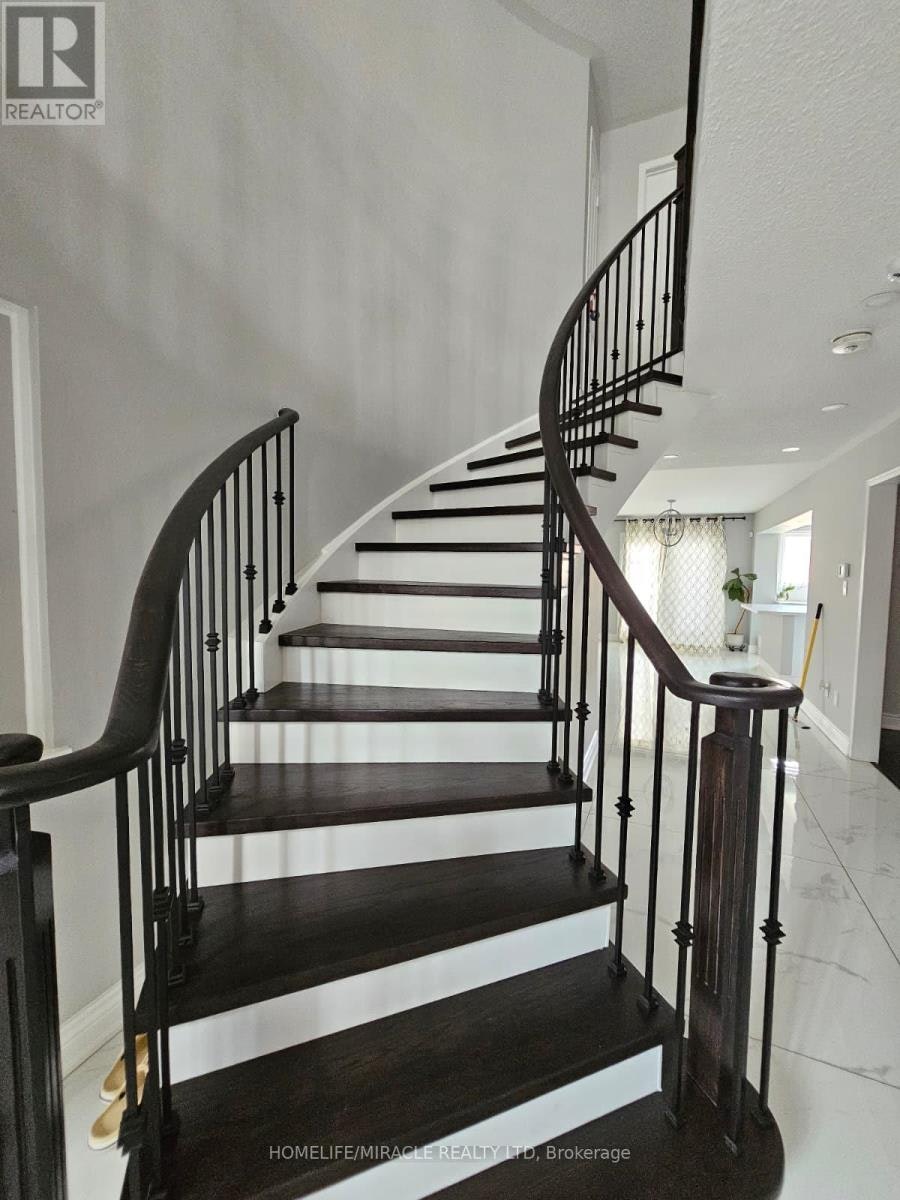 20 Summer Mist Court, Brampton, ON, L6R 2Z1 - 22