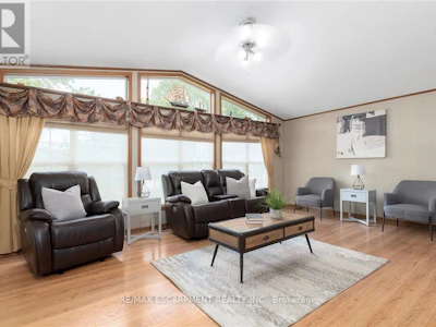 1161 4th Concession Road W - 2