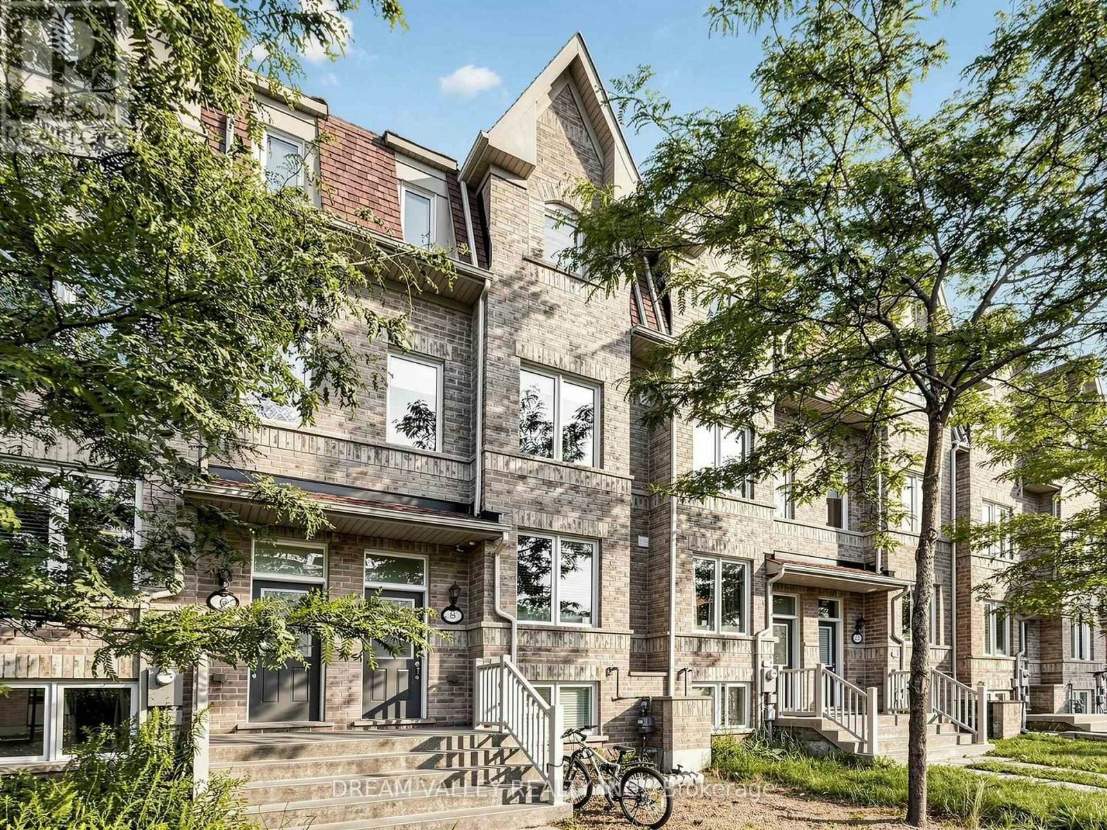 8 Zezel Way, Toronto, ON, M1P 0C3