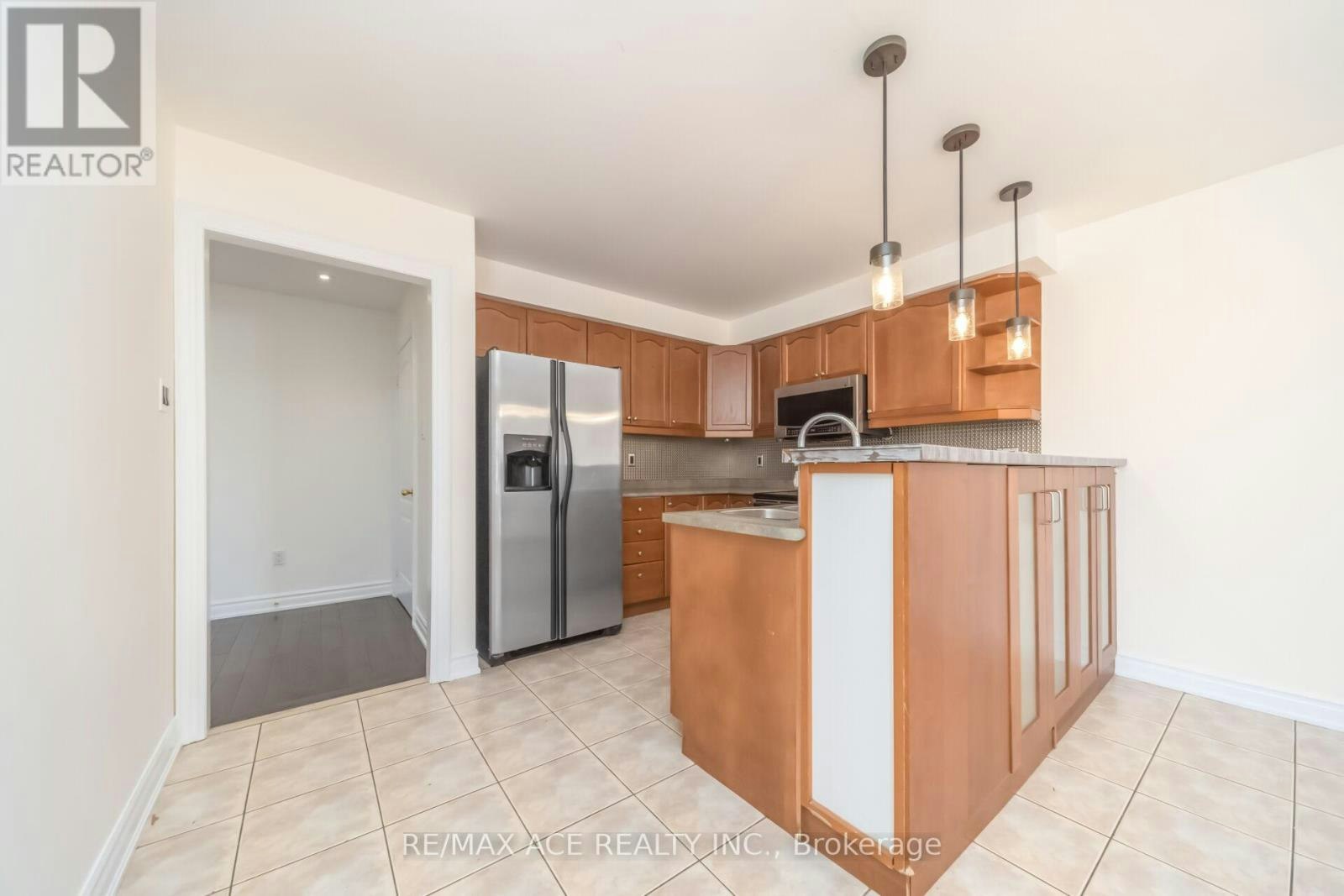 MAIN-86 Treasure Drive, Brampton, ON, L7A 3L7 - 14