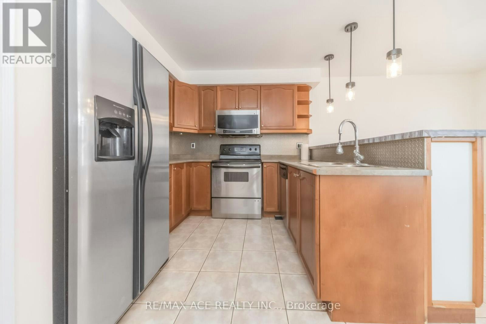 MAIN-86 Treasure Drive, Brampton, ON, L7A 3L7 - 16