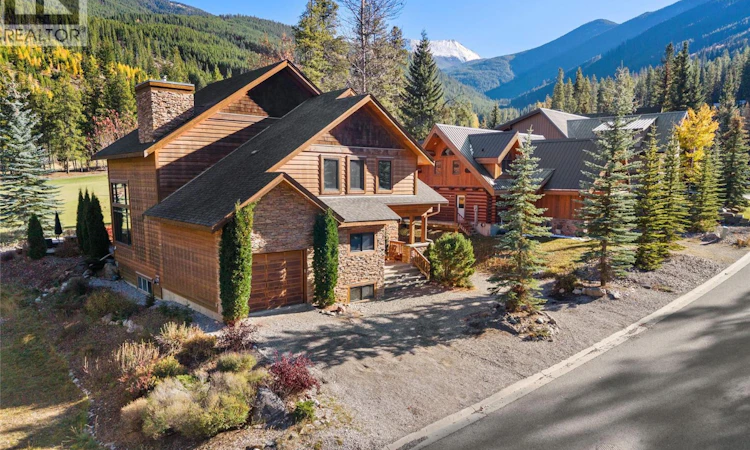 1802 Greywolf Drive