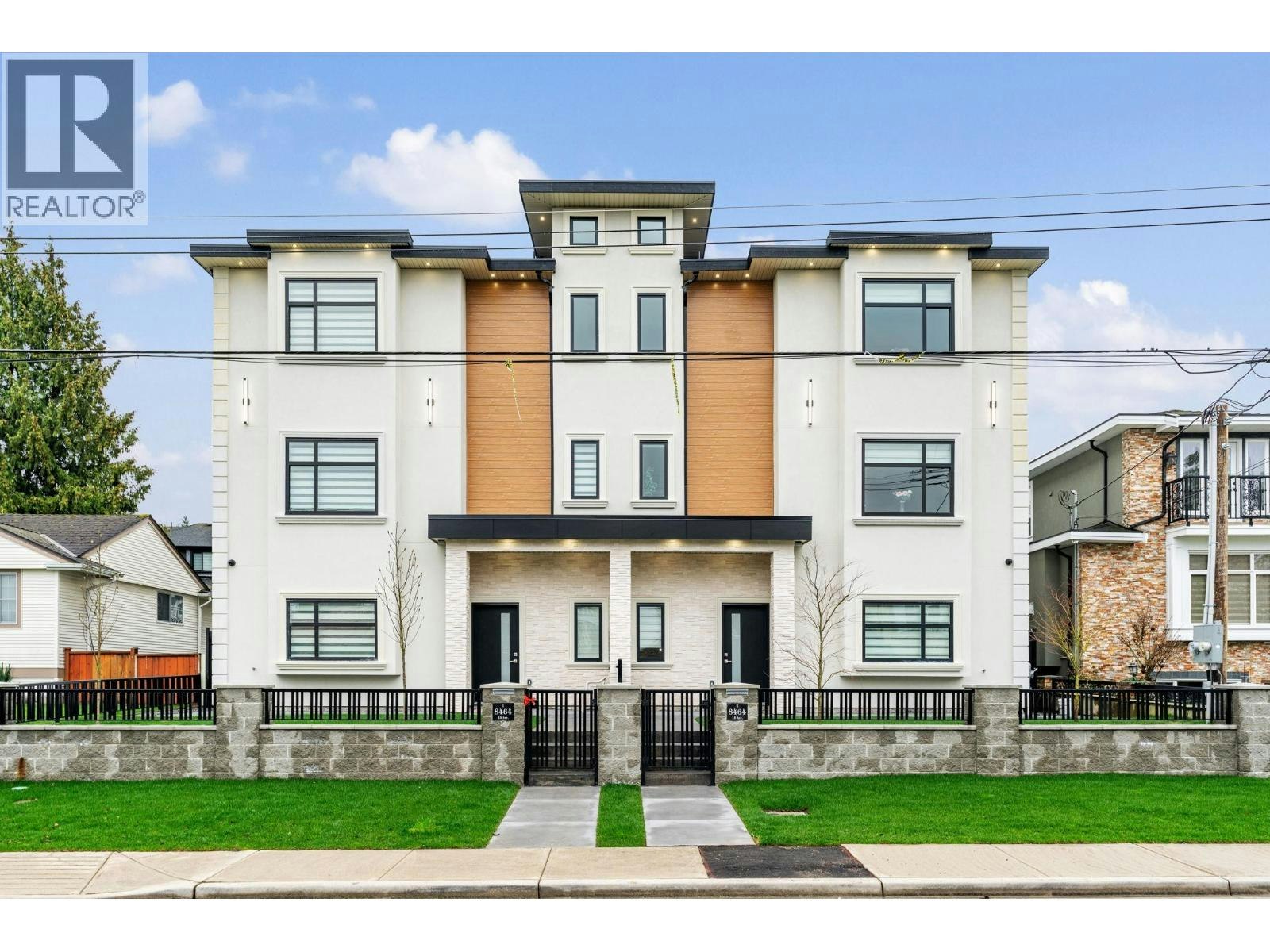 2-8464 15 Avenue, Burnaby, BC, V3N 1Y2