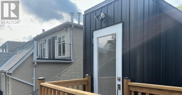 3RD FL-25 Coulson Avenue, Toronto, ON, M4V 1Y3 - 7