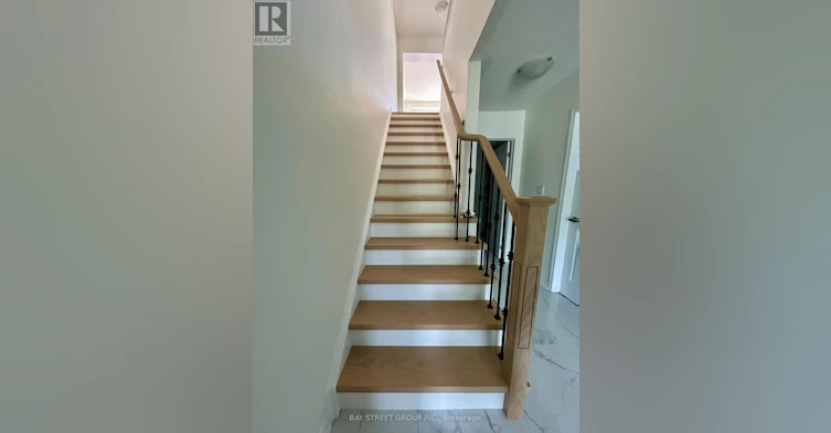 2464 Fall Harvest Crescent, Pickering, ON, L1X 0G1 - 6