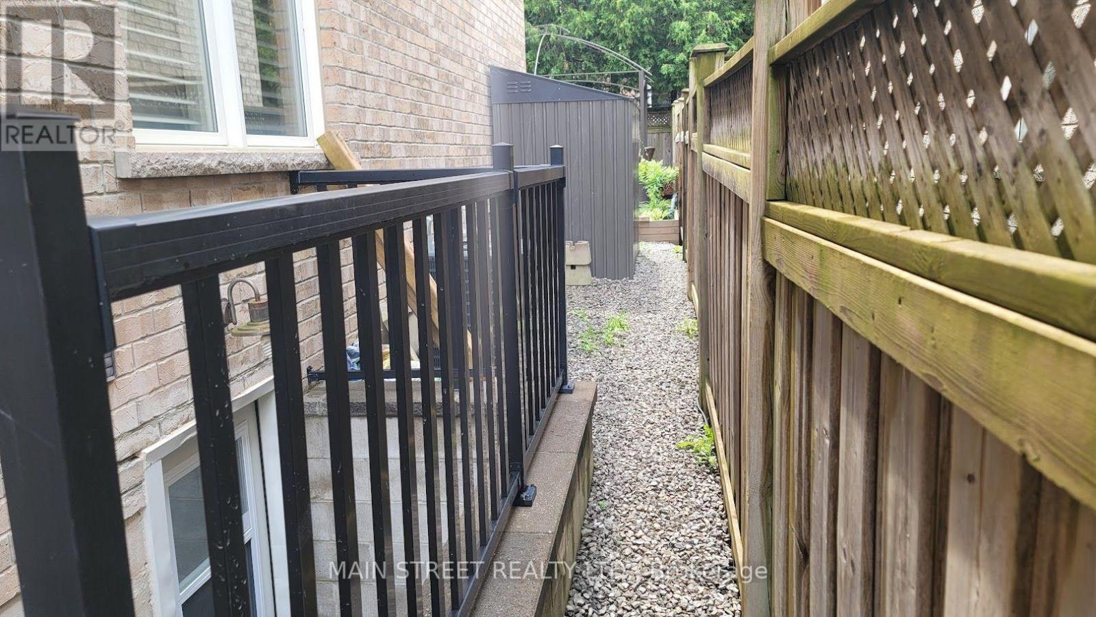 BASEMENT-10 Usherwood Street, Aurora, ON, L4G 7W6 - 16