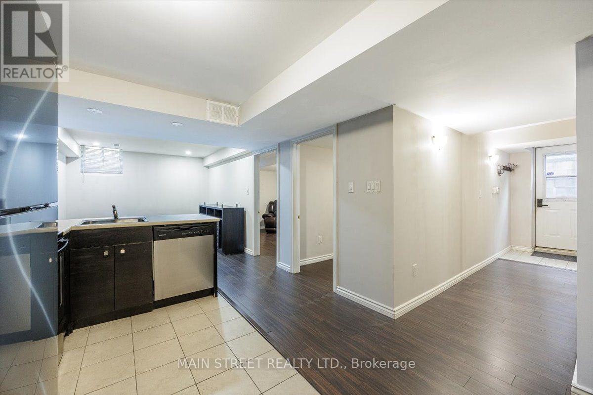 BASEMENT-10 Usherwood Street, Aurora, ON, L4G 7W6 - 5