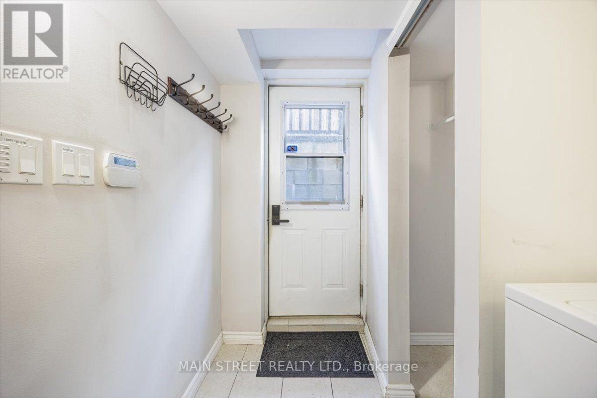 BASEMENT-10 Usherwood Street, Aurora, ON, L4G 7W6 - 2