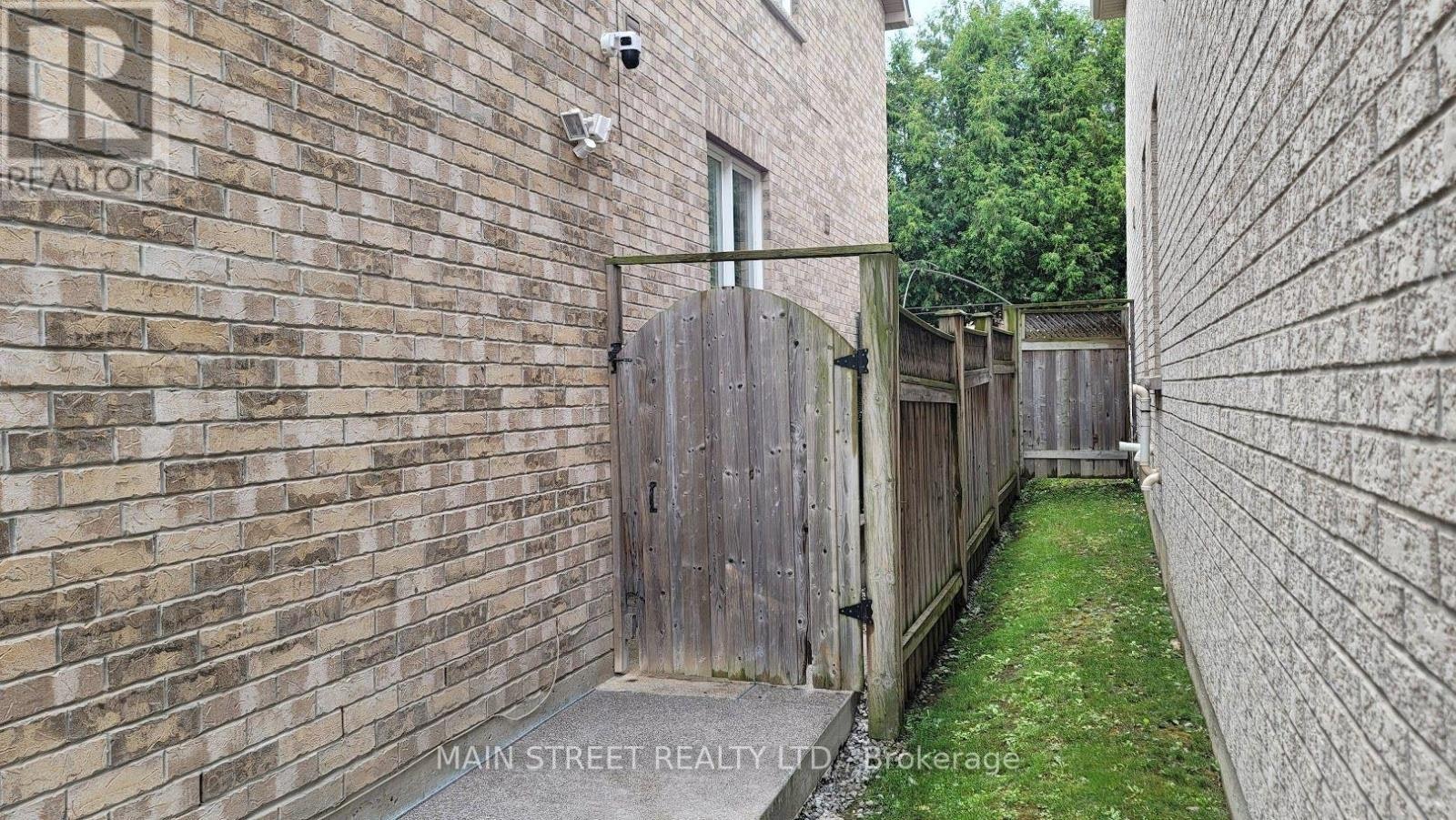 BASEMENT-10 Usherwood Street, Aurora, ON, L4G 7W6 - 14