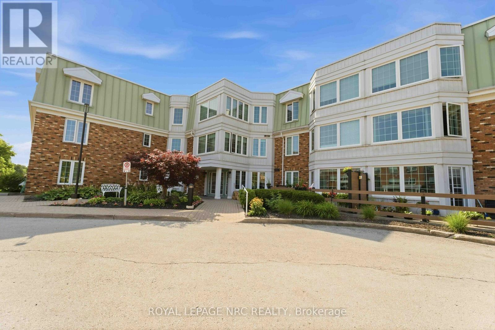 220-3420 Frederick Avenue, Lincoln, ON, L0R 2C0