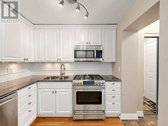 601 Roehampton Avenue, Toronto, ON, M4P 1S7 - 5