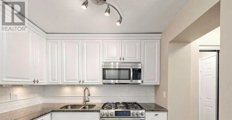 601 Roehampton Avenue, Toronto, ON, M4P 1S7 - 5