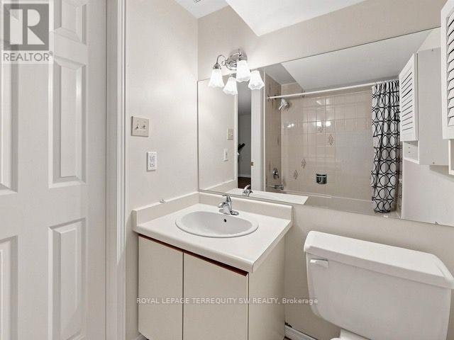 601 Roehampton Avenue, Toronto, ON, M4P 1S7 - 8