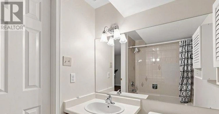 601 Roehampton Avenue, Toronto, ON, M4P 1S7 - 8