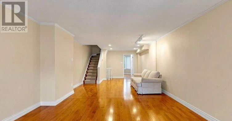 601 Roehampton Avenue, Toronto, ON, M4P 1S7 - 7