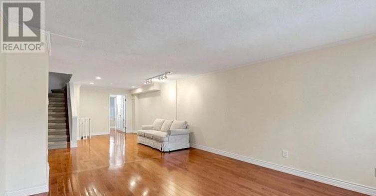 601 Roehampton Avenue, Toronto, ON, M4P 1S7 - 6