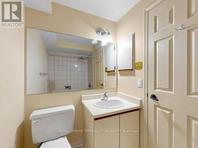 601 Roehampton Avenue, Toronto, ON, M4P 1S7 - 9
