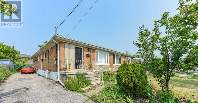 22 Rubydale Gardens, Toronto, ON, M9L 1B9 - 29