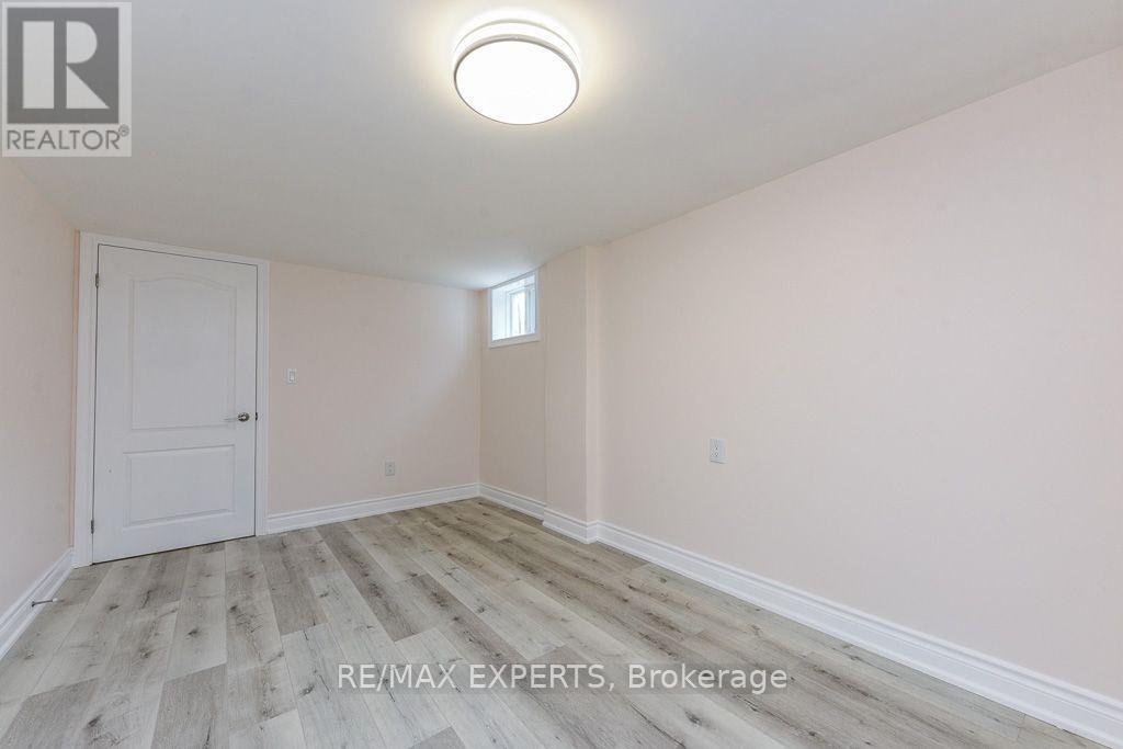 22 Rubydale Gardens, Toronto, ON, M9L 1B9 - 15
