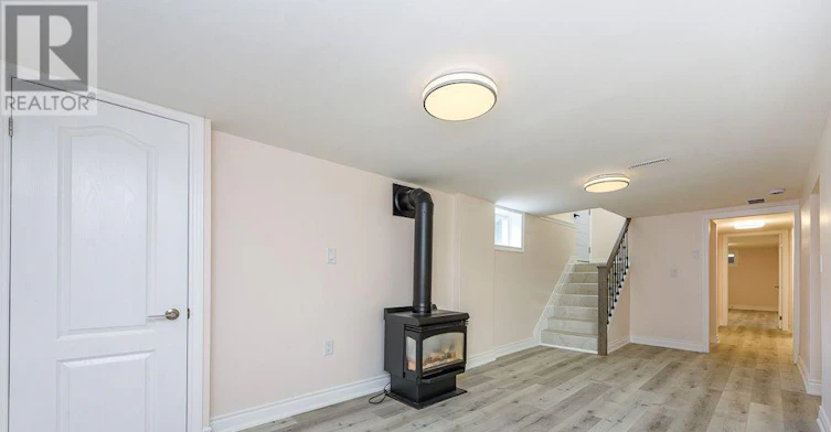 22 Rubydale Gardens, Toronto, ON, M9L 1B9 - 4