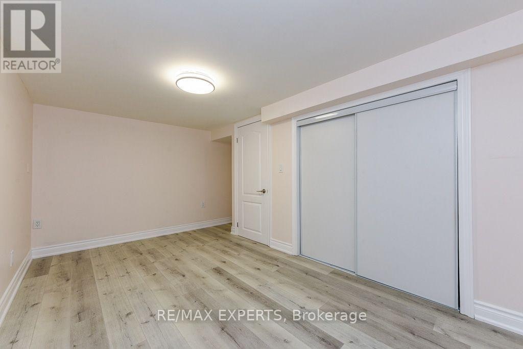 22 Rubydale Gardens, Toronto, ON, M9L 1B9 - 10