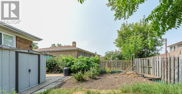 22 Rubydale Gardens, Toronto, ON, M9L 1B9 - 22
