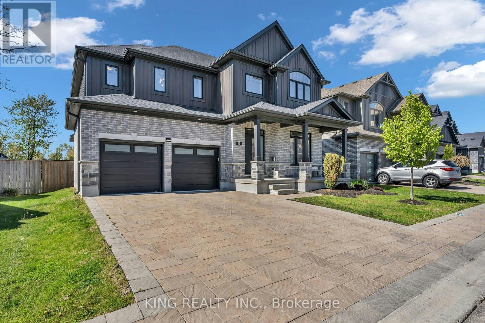 33-1061 Eagletrace Drive, London, ON, N6G 0T3