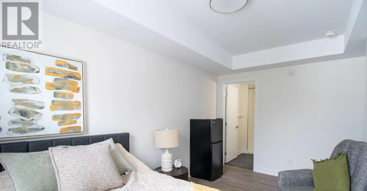 001-994 Bronson Avenue, Ottawa, ON, K1S 4H1