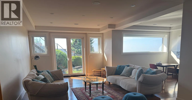 1355 Whitby Road, West Vancouver, BC, V7S 2N4 - 2