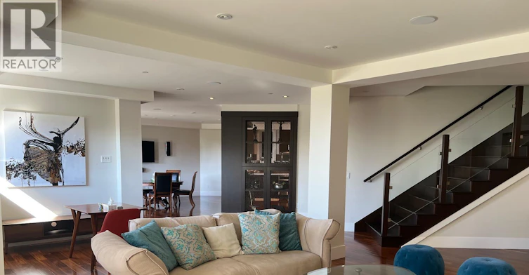 1355 Whitby Road, West Vancouver, BC, V7S 2N4