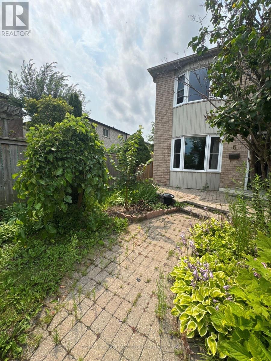 6 Carruthers Crescent, Barrie, ON, L4M 6A5 - 3