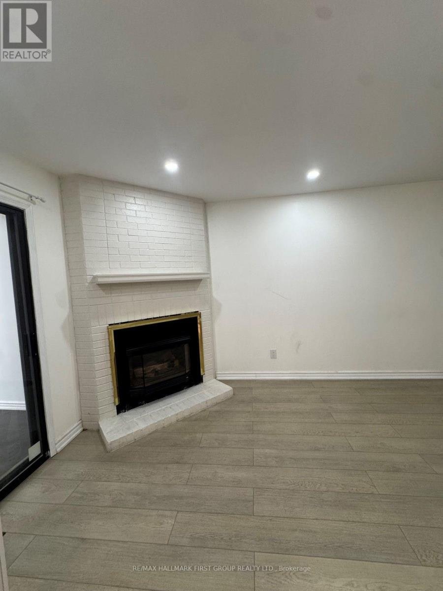 6 Carruthers Crescent, Barrie, ON, L4M 6A5 - 9