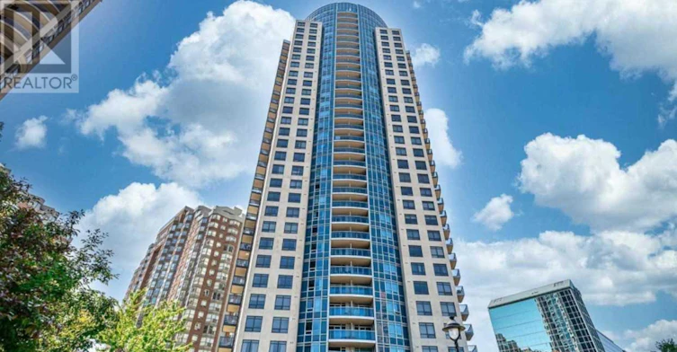 305-330 Burnhamthorpe Road W, Mississauga, ON, L5B 0E1