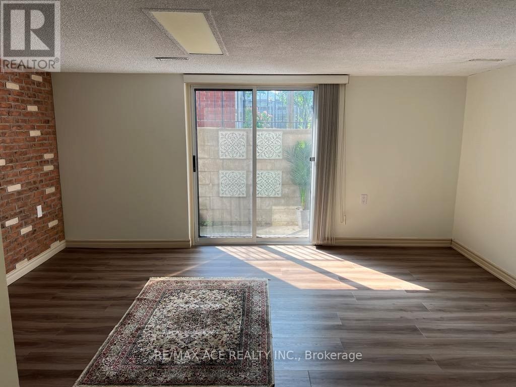 BSMT-16 Marta Avenue, Toronto, ON, M1K 1V7 - 3