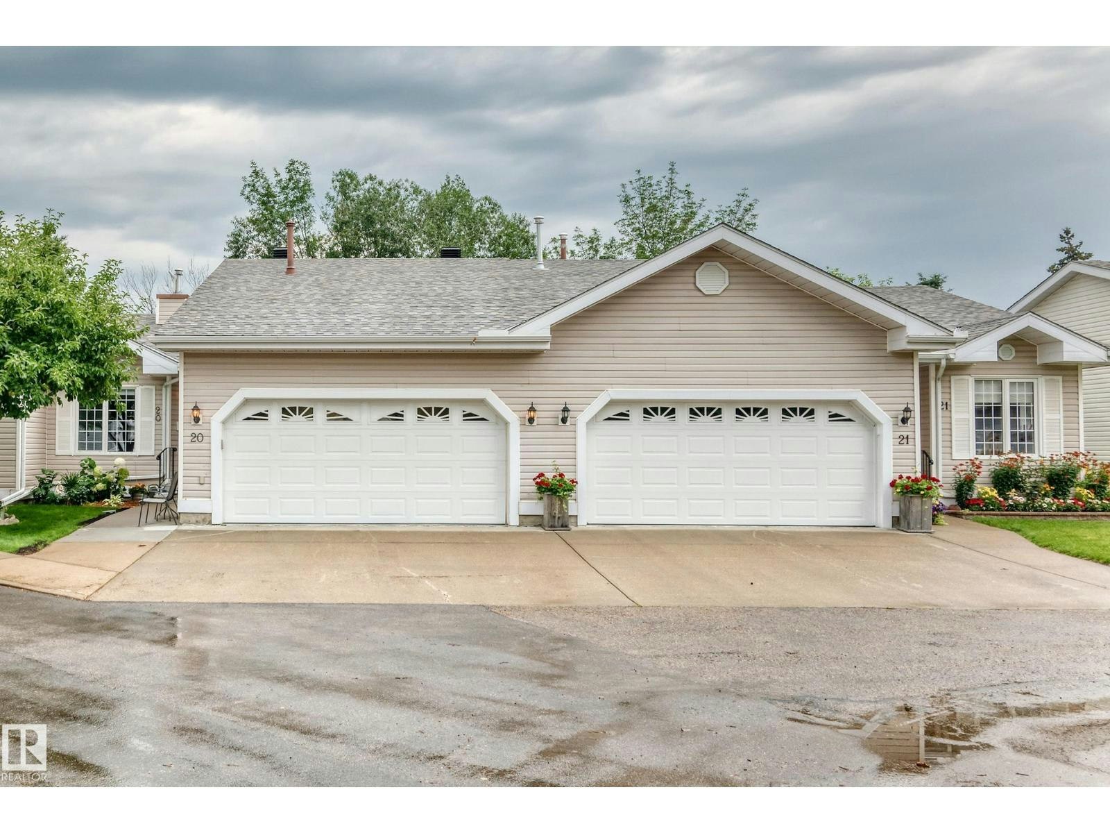 20-9704 165 Street NW, Edmonton, AB, T5P 4W4