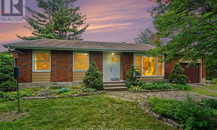 931 Kevin Crescent