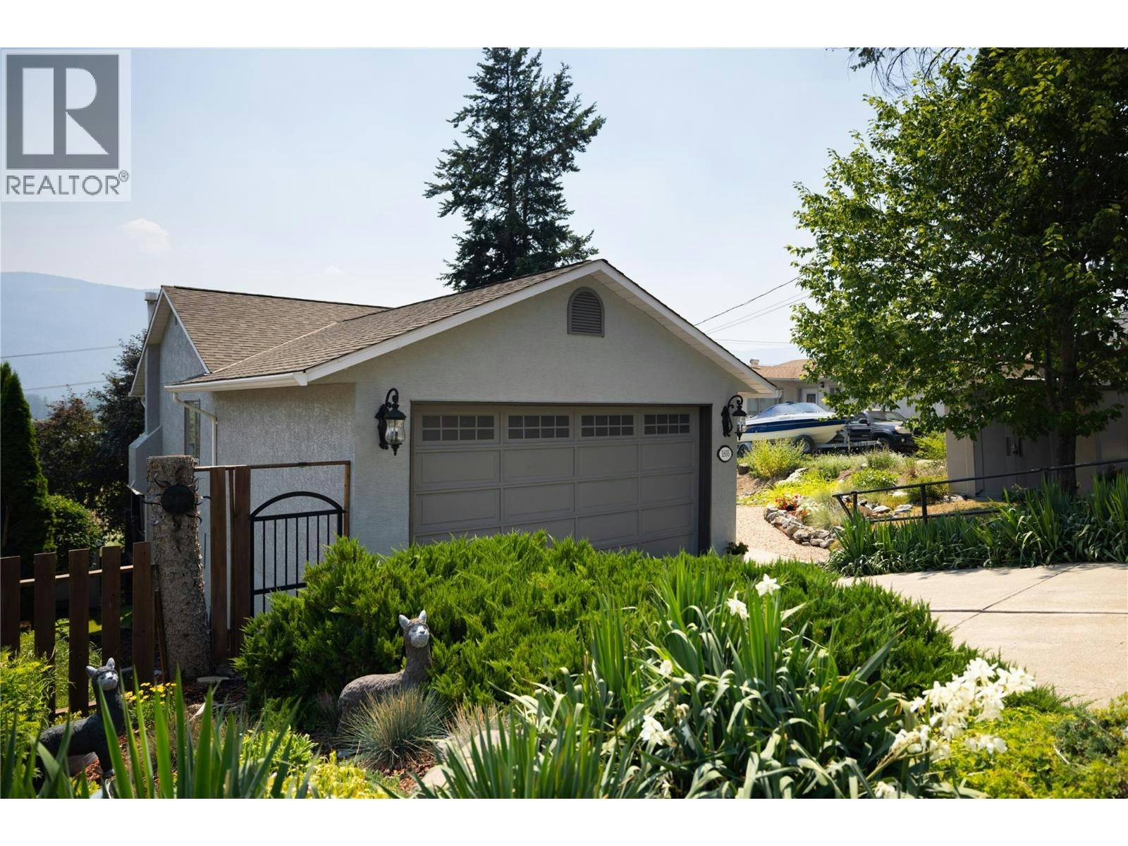 1855 Grandview Avenue, Lumby, BC, V0E 2G0