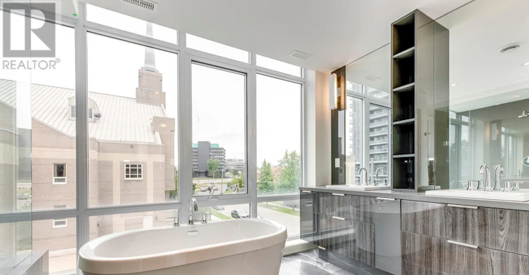 42 Sonic Way, Toronto, ON, M3C 0P3 - 37