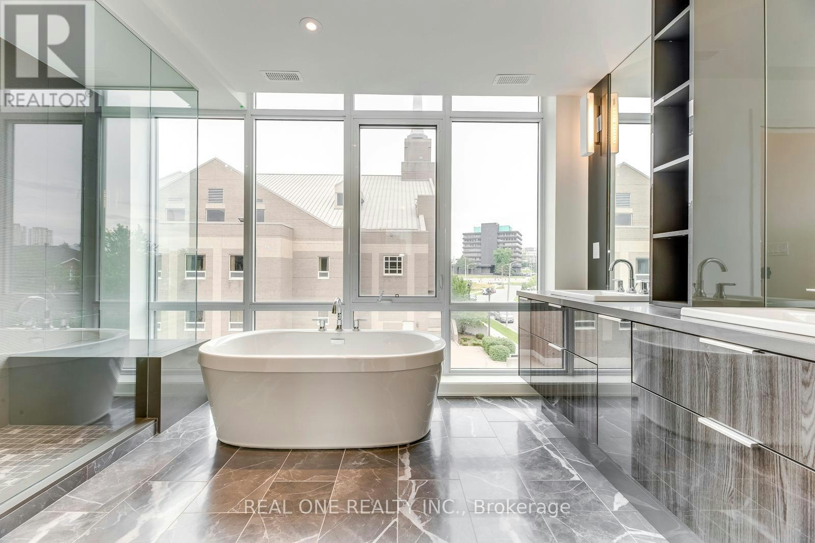 42 Sonic Way, Toronto, ON, M3C 0P3 - 36