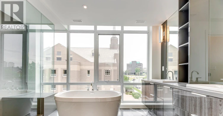42 Sonic Way, Toronto, ON, M3C 0P3 - 36