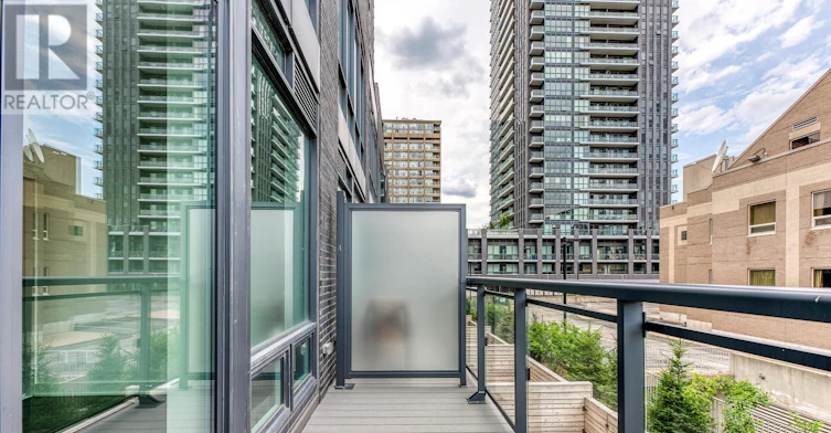 42 Sonic Way, Toronto, ON, M3C 0P3 - 27