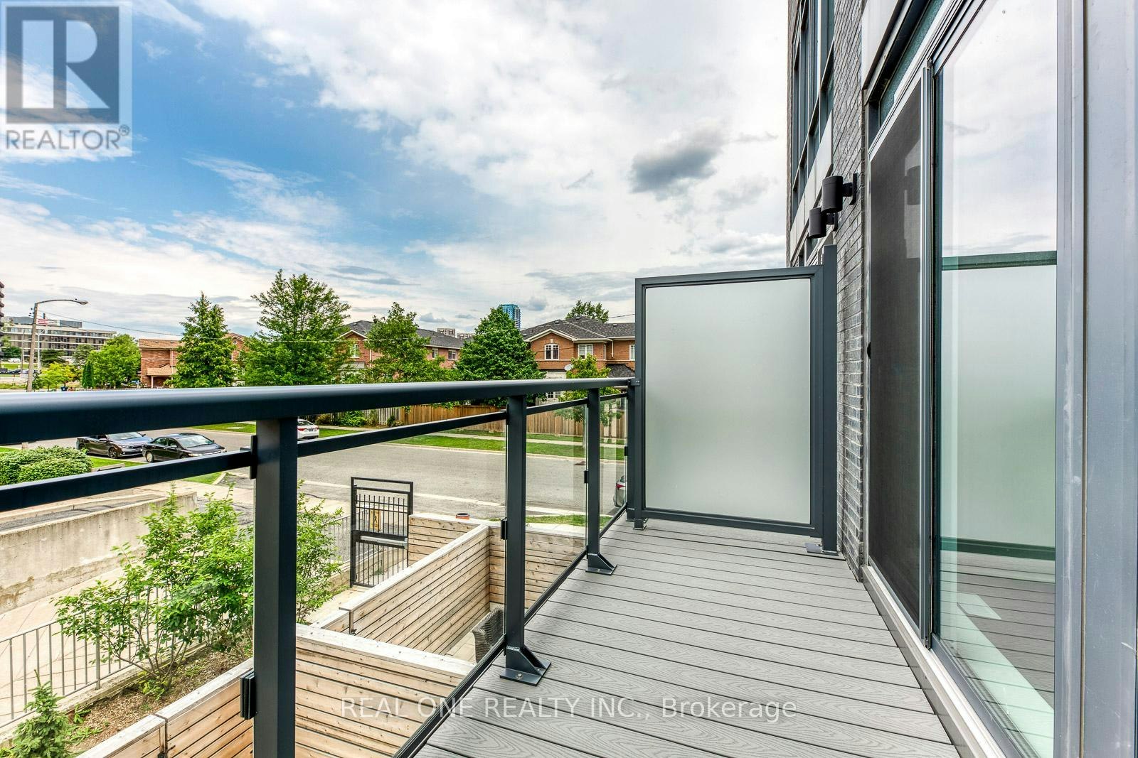 42 Sonic Way, Toronto, ON, M3C 0P3 - 28